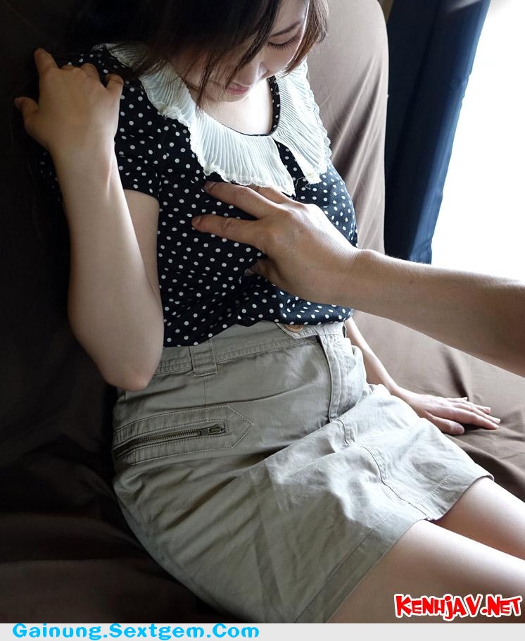 Hãm hiếp gái đẹp ngay tại nhà