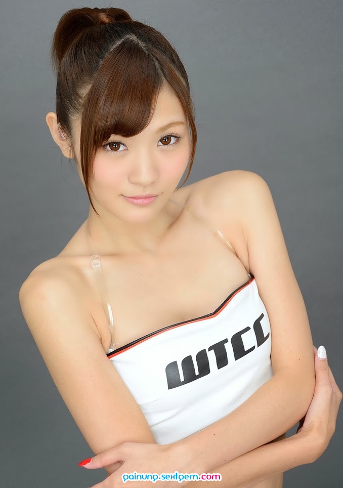 Gái Dâm Bán Hoa Với Trang Phục Sexy Car